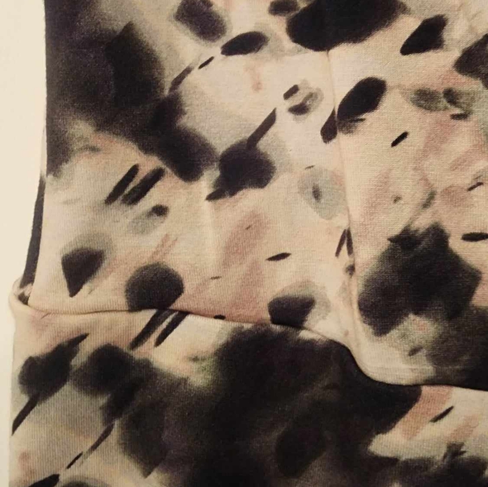 L'AGENCE Ressi splatter Print Jersey surplice front top Size SP - Picture 6 of 6